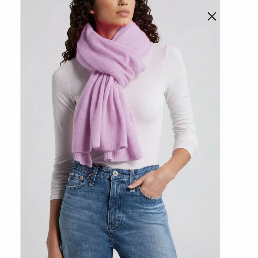 Nordstrome Women's Cashmere Ribbed Scarf Shawl Lavender Purple One Size NWOT